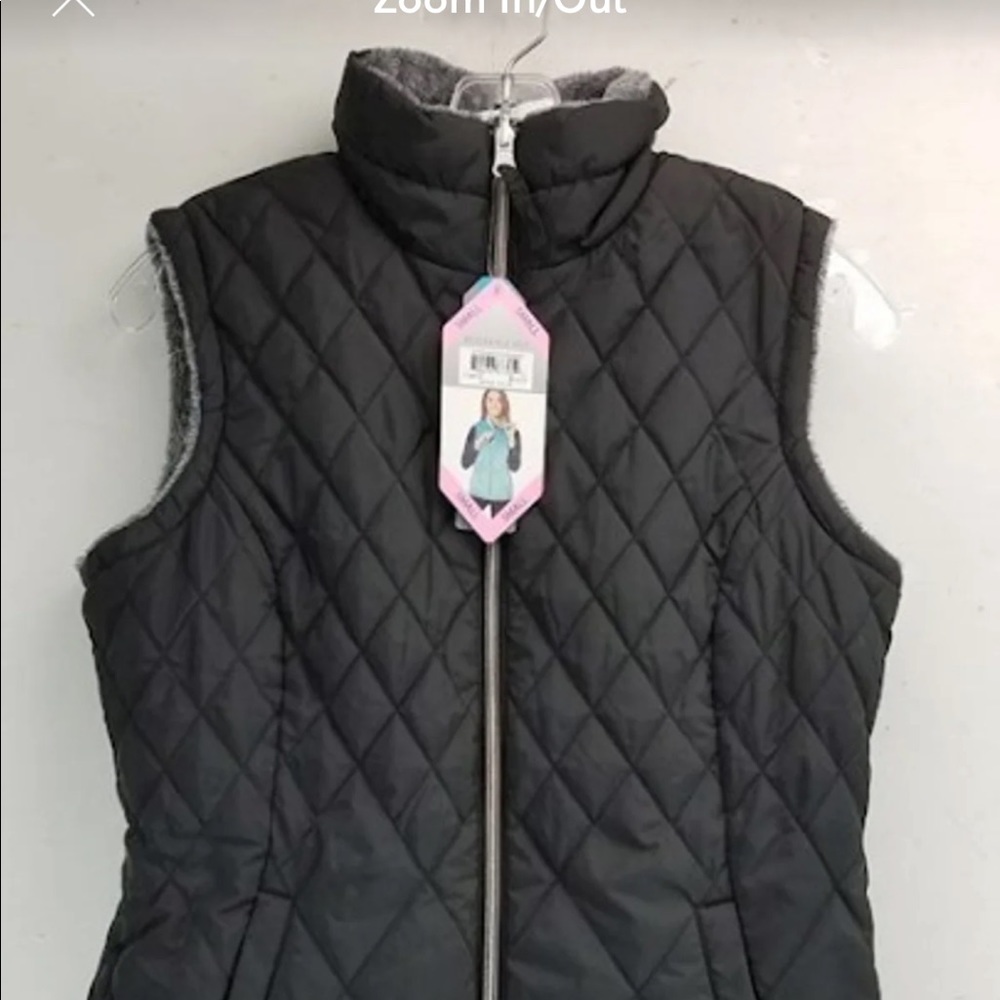 "Free Country", "LADIES REVERSIBLE BLACK VEST".
